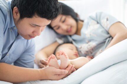 Chăm Sóc Trẻ Sơ Sinh 0-3 Tháng: Lịch Trình 24h Chuẩn Khoa Học Cho Mẹ Bỉm Sữa